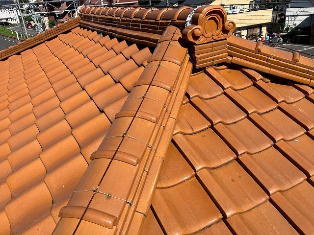 昔ながらの瓦屋根